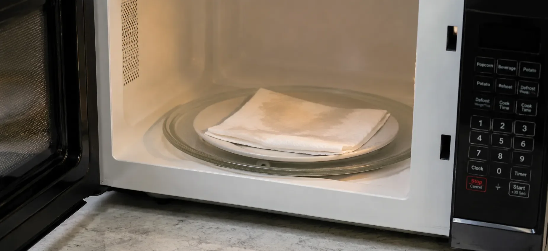 Can You Put Wet Paper Towels In The Microwave